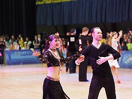 Руслан Выродов и Юлия Медведева, бальные танцы для взрослых и детей начинающих и продолжающих